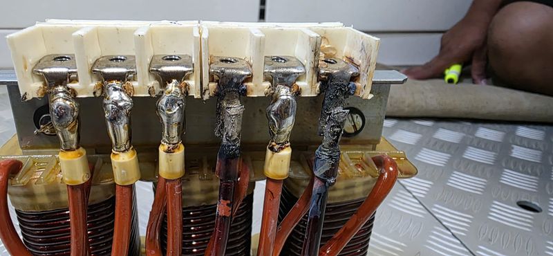 Unit 3 line reactor: charred W-phase terminal